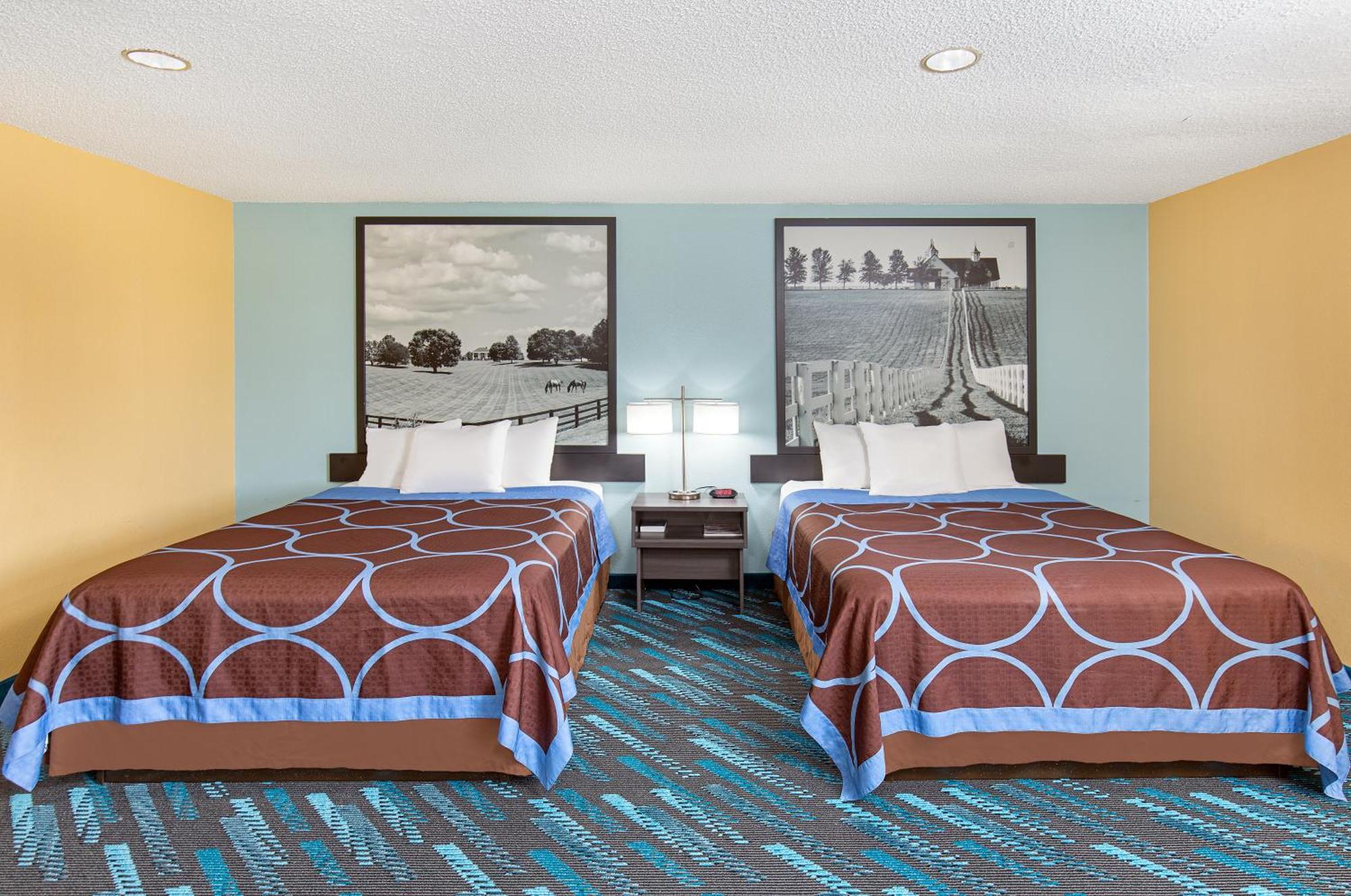 Super 8 By Wyndham Hotel